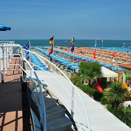 Hotel Pineta Mare 3*