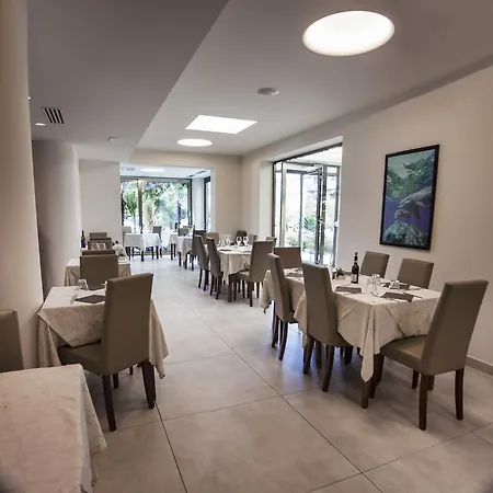 Hotel Pineta Mare 3*